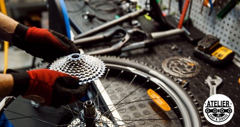 Riparazione bici da strada e mountain bike a Bergamo da Atelier della Bicicletta